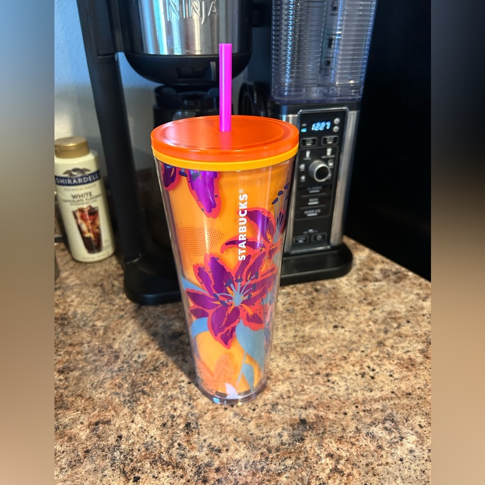 Starbucks Mother’s Day floral tumbler